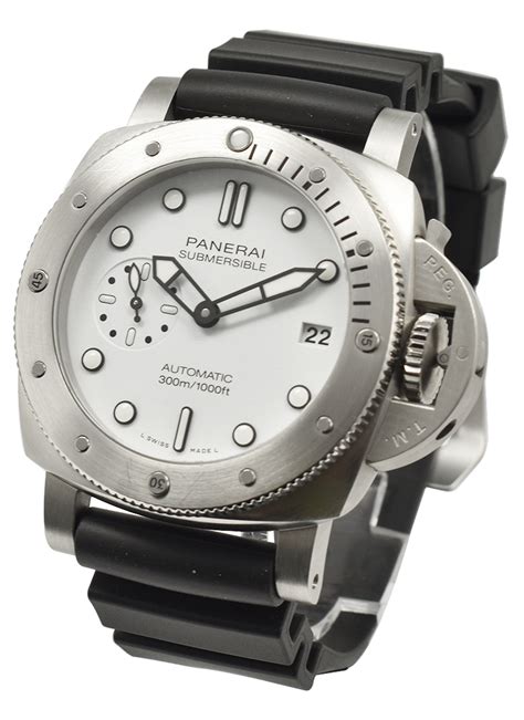 panerai donna bianco|Panerai Submersible PAM 2223 42mm Automatic .